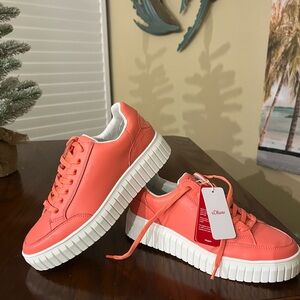 Vionic Women's Coral Sneakers